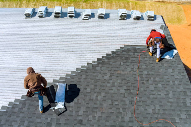 Best Roof Gutter Cleaning  in Uniontown, AL